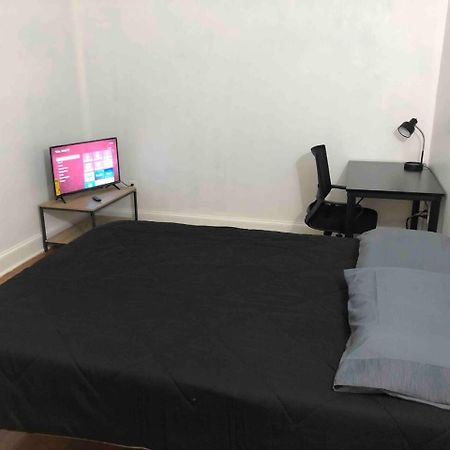 Spacious 2 Bedroom Apartment With 1 Bathroom And Private Street Entrance Paterson Extérieur photo